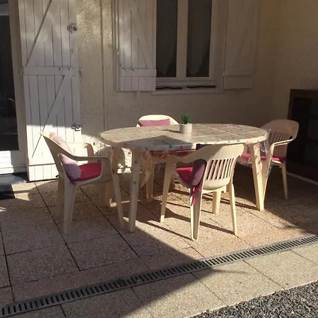 Apartament Type 2 Rez De Terrasse Jardinet Privatif Six-Fours-les-Plages