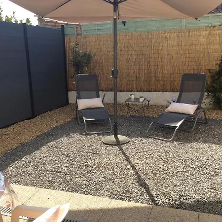 Type 2 Rez De Terrasse Jardinet Privatif *